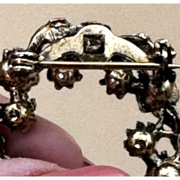 Vintage Gold Tone Circle Brooch With Purple & Blue Stones - Picture 3 of 6